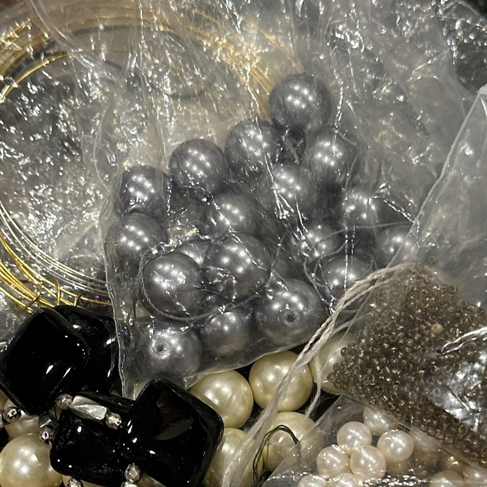 Huge lot jewelry making beads supplies findings crafts - Picture 9 of 12